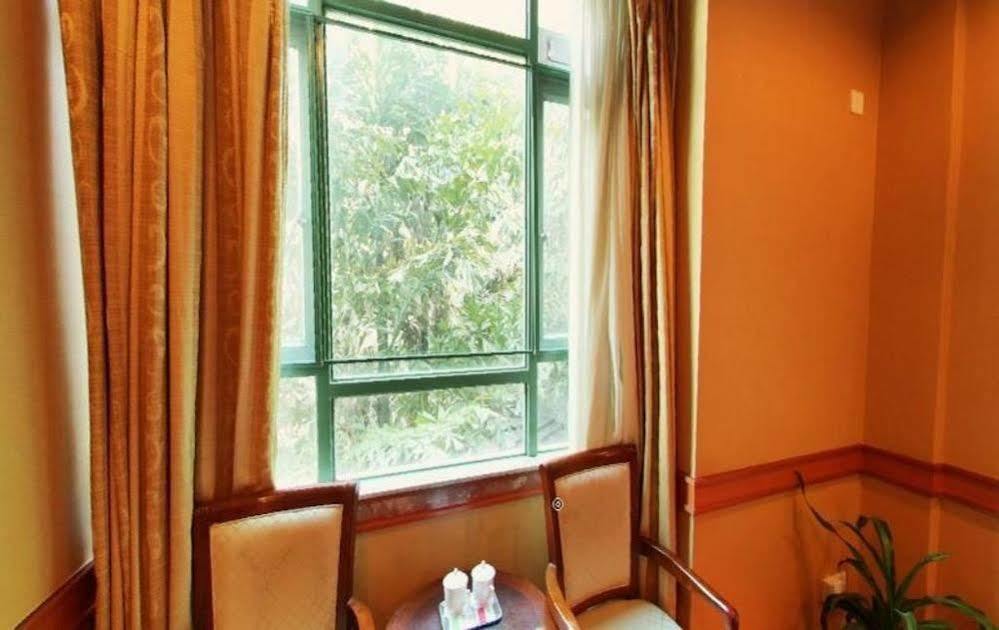 Grand Villa Hotel Гуанчжоу Экстерьер фото